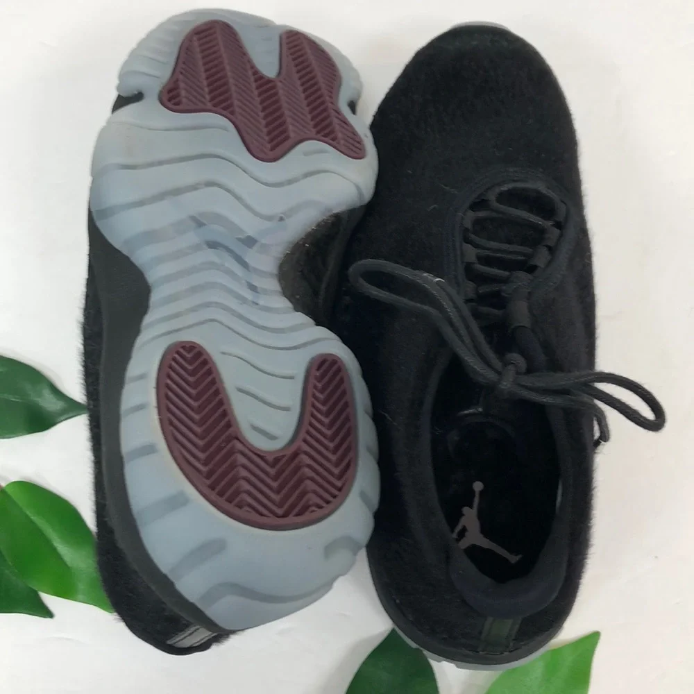 $170 NEW NIKE | Air Jordan Future Knight High women size 8